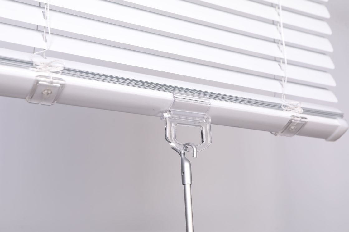 Abat-jour sans fil vénitiens en aluminium de rideau en décoration de fenêtre pour des hôpitaux