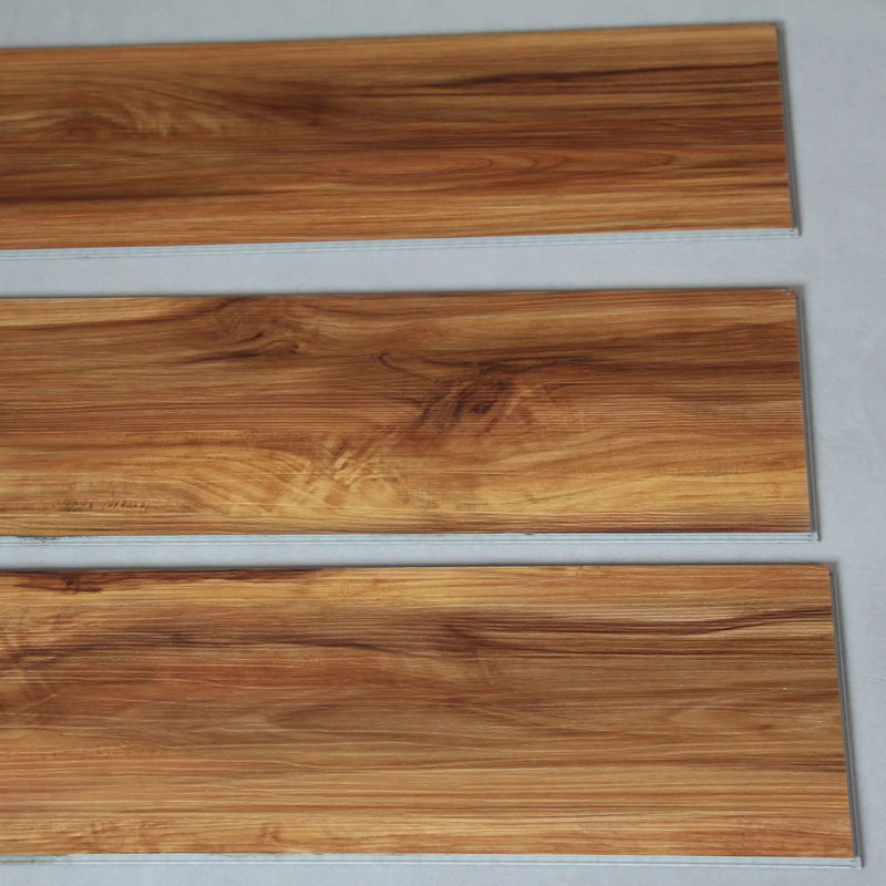 Texte en bois personnalisable plancher SPC ignifuge composite en plastique de pierre avec clic imperméable à l'eau de luxe SPC vinyle Click