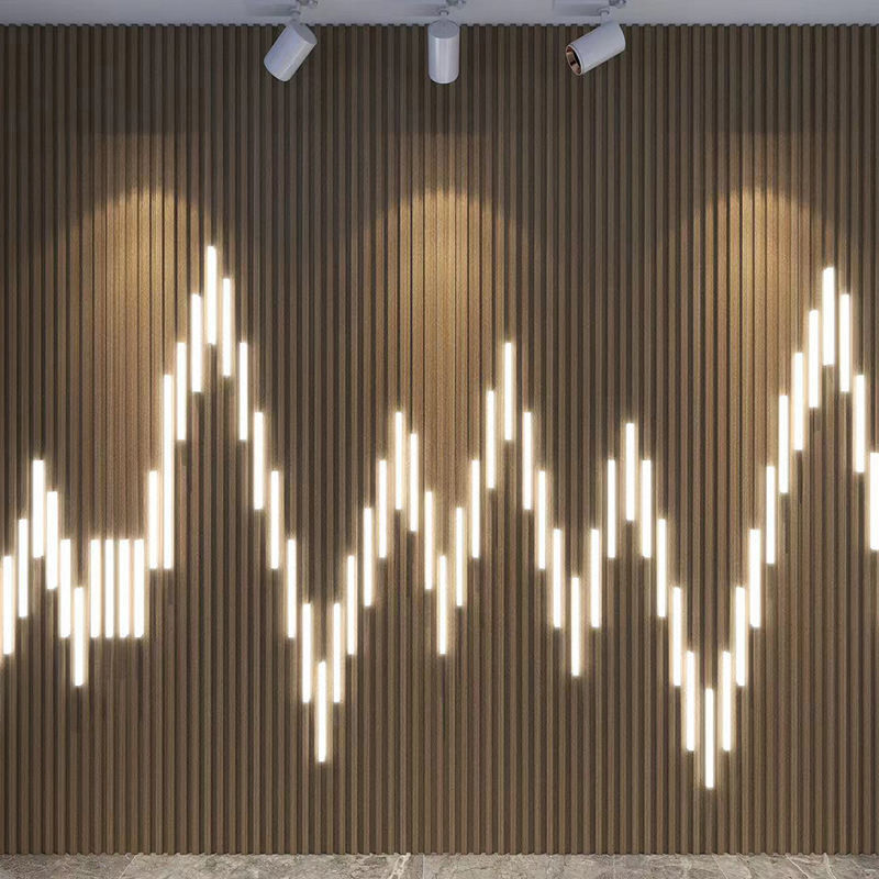 Nouveau design panneaux muraux en WPC imperméables à l'eau en grain de bois Design pour la décoration intérieure facile à installer