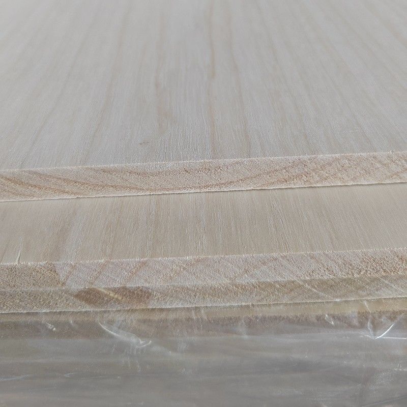 Paulownia bois massif bord collé pour les meubles teneur en humidité 8%-12% Design durable et robuste