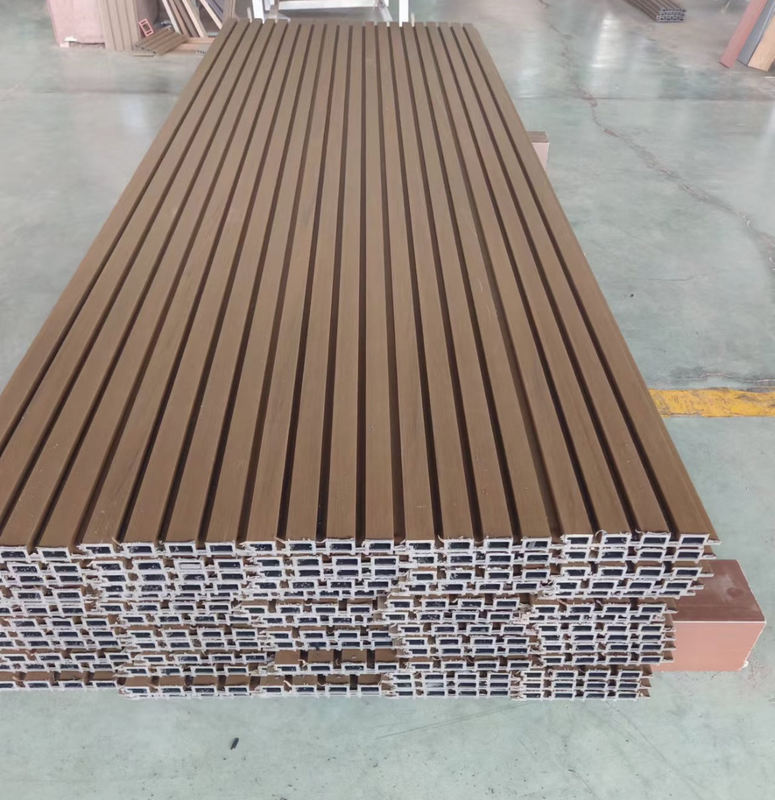 Panneaux extérieurs coextrudés, panneaux muraux décoratifs intérieurs en PVC, revêtement mural composite WPC étanche