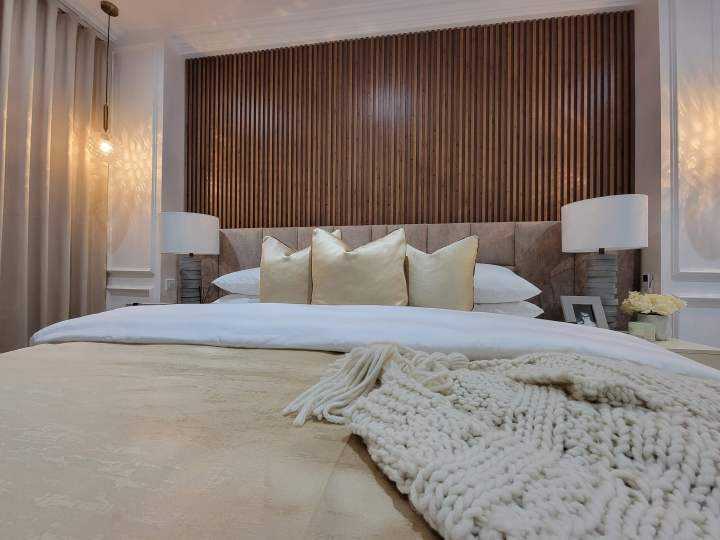 Facile à installer panneau mural en bois composite Wpc revêtement extérieur intérieur le panneau mural flotté