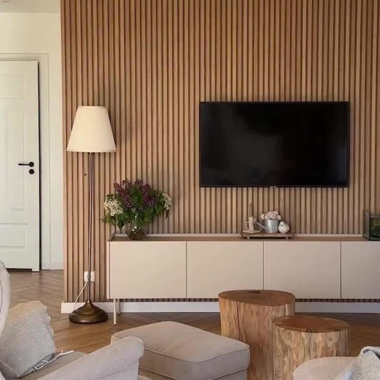 Panneau mural à flûte intérieur en WPC 3D en PVC Alternative en bois en extérieur / commercial / cuisine / salle de sport Panneaux muraux en tôle de plastique imperméable