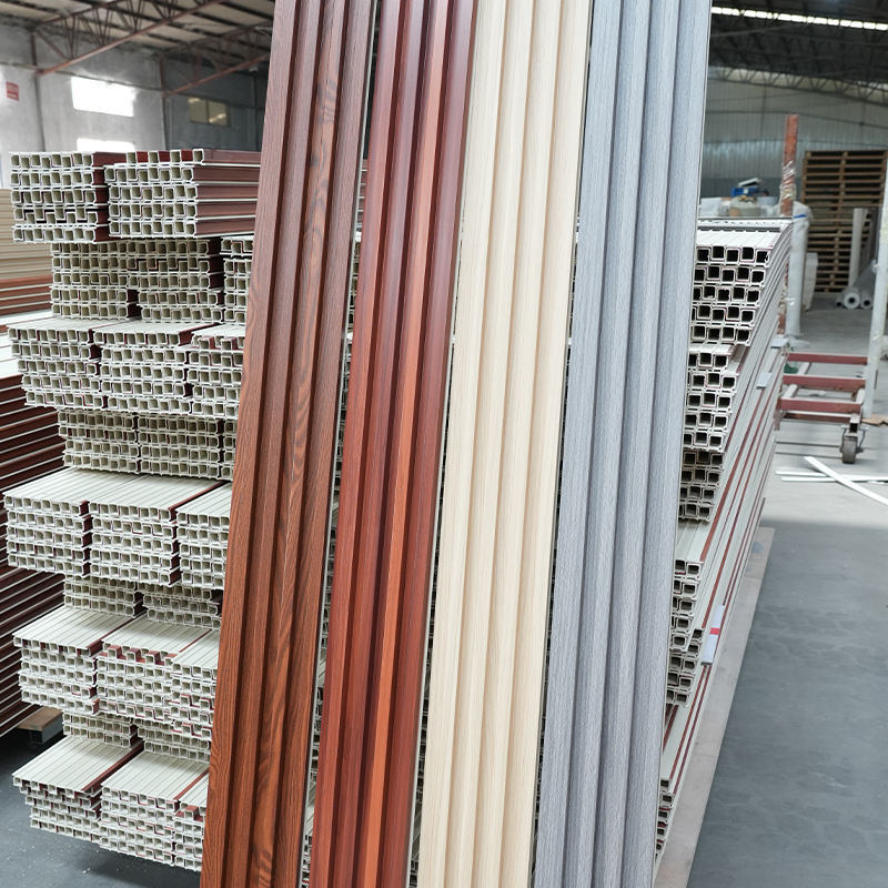 Panneau mural en WPC imperméable à l'eau pour le fond de télévision pour la décoration intérieure dans les hôtels et les appartements en plastique