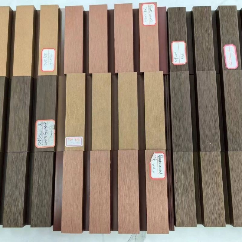 Panneau décoratif mural en lambris extérieur de haute qualité WPC 3D Prix d'usine Panneaux muraux extérieurs en PVC
