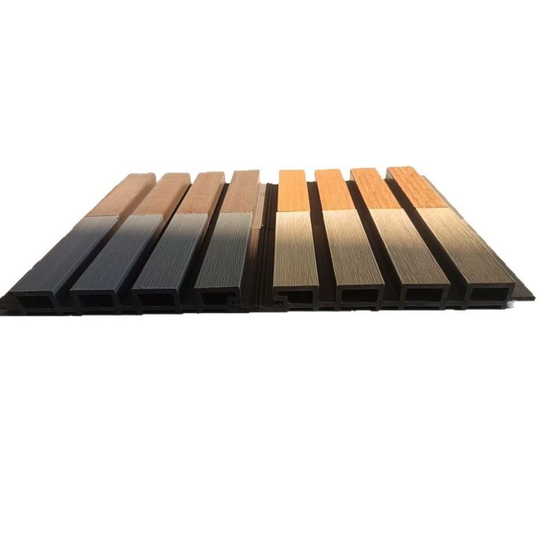 Panneau mural WPC de revêtement extérieur avec grain de bois en gros, prix bas