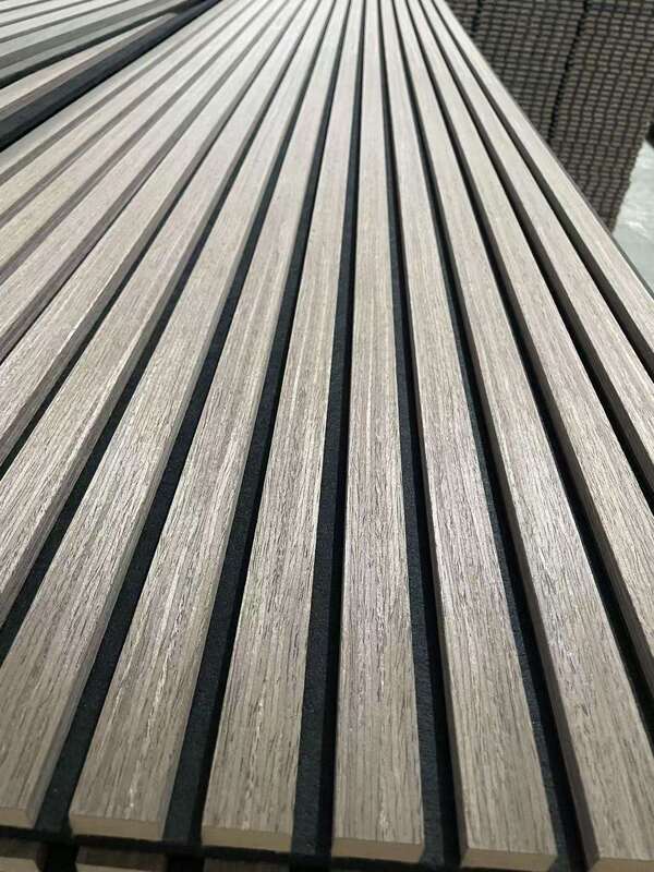 Panneaux acoustiques en vente à chaud Panneaux muraux en bois à la slate à flûte Décoration de la maison Panneaux muraux insonorisés intérieurs