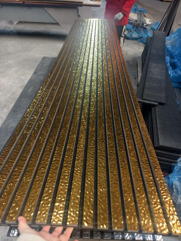 Moderne design panneau mural acoustique en fibre de polyester insonorisé 3D design ondulatoire absorbant le son