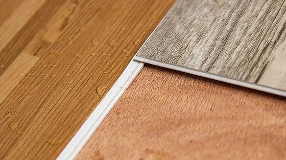 éraflure de niveau du plancher E0 de vinyle de preuve de l'eau de 4mm 180*1220mm Spc anti