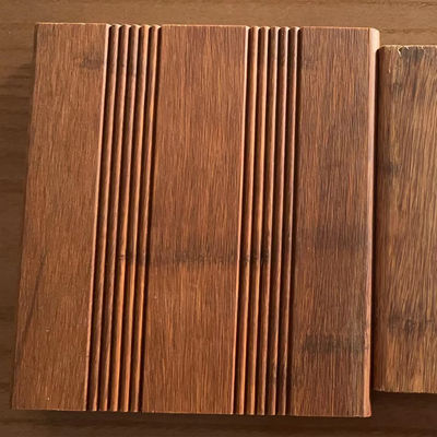 Planches de terrassement en bambou étanches au sol en fils de tissu Surface naturelle extérieure